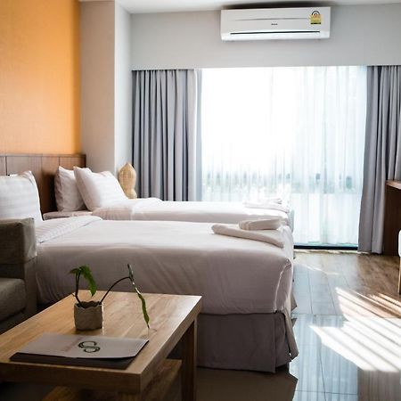 Crystal Jade Hotel Районг Екстер'єр фото