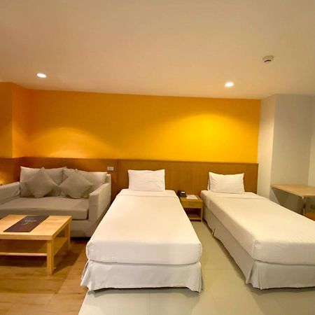 Crystal Jade Hotel Районг Екстер'єр фото