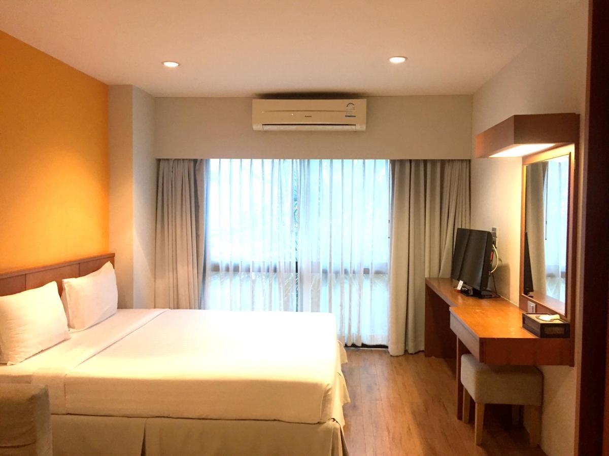 Crystal Jade Hotel Районг Екстер'єр фото