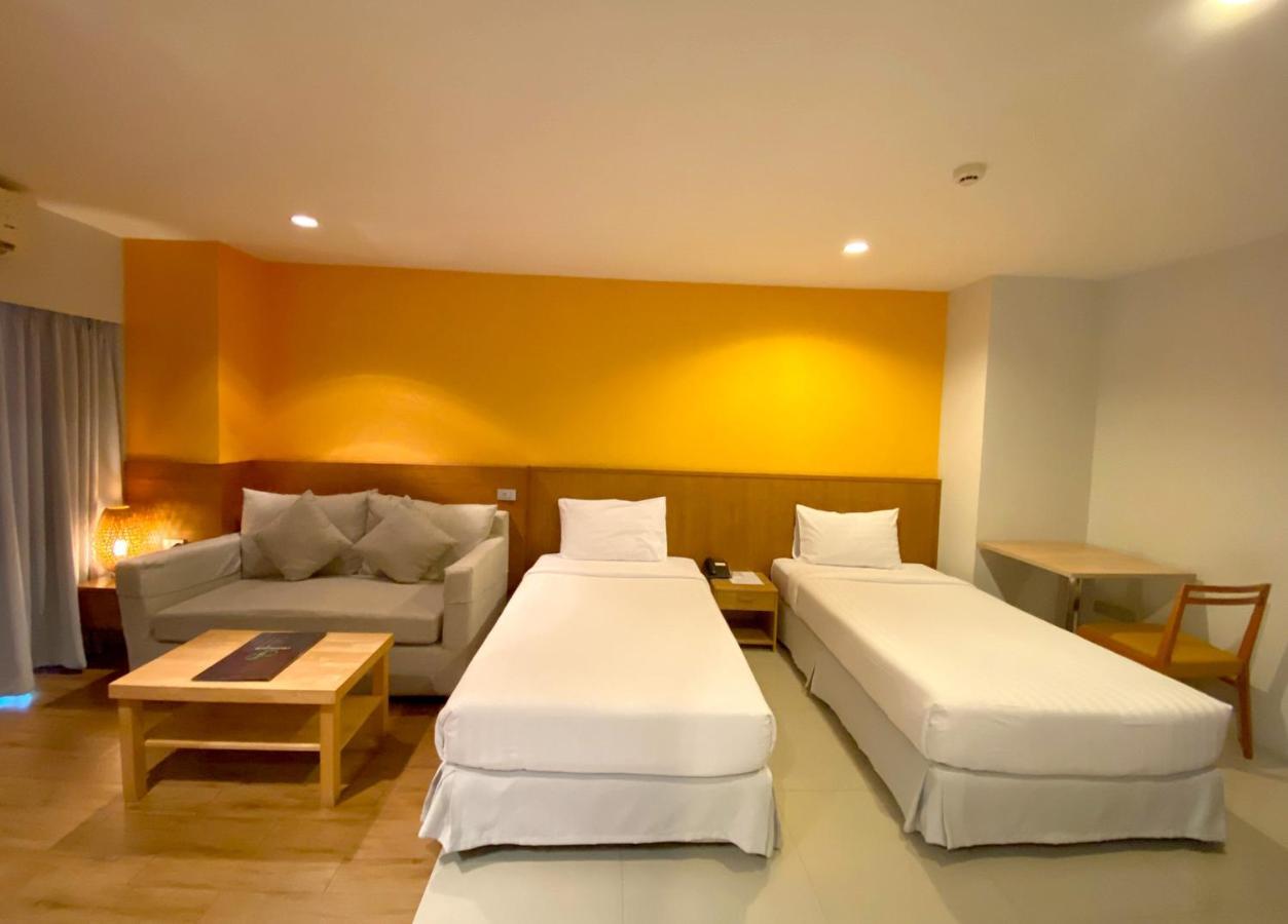 Crystal Jade Hotel Районг Екстер'єр фото