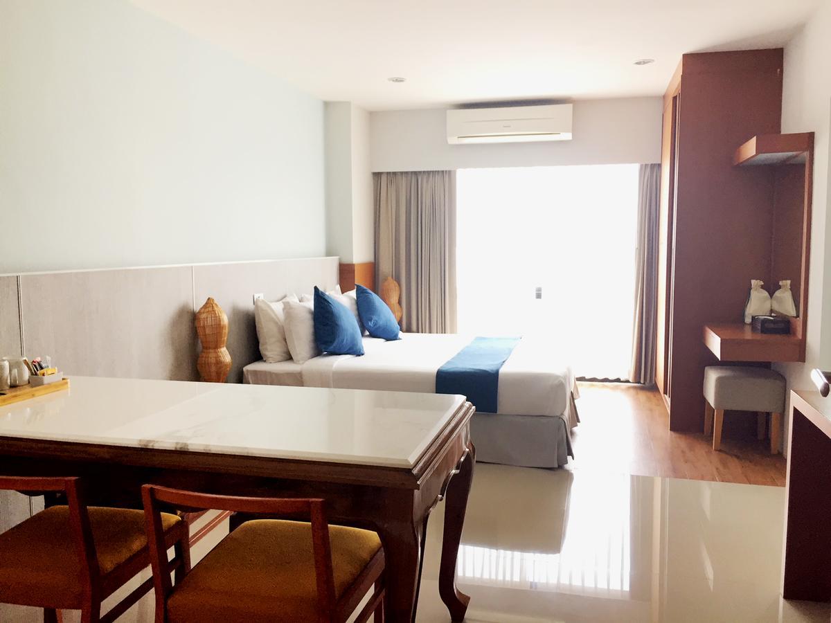 Crystal Jade Hotel Районг Екстер'єр фото