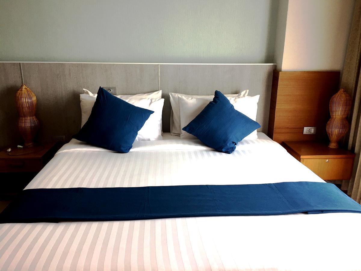 Crystal Jade Hotel Районг Екстер'єр фото